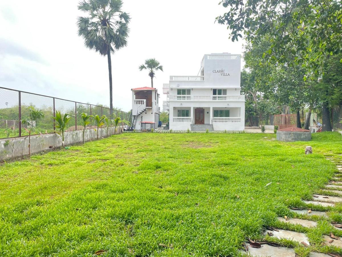 Classic Villa Pālghar Εξωτερικό φωτογραφία