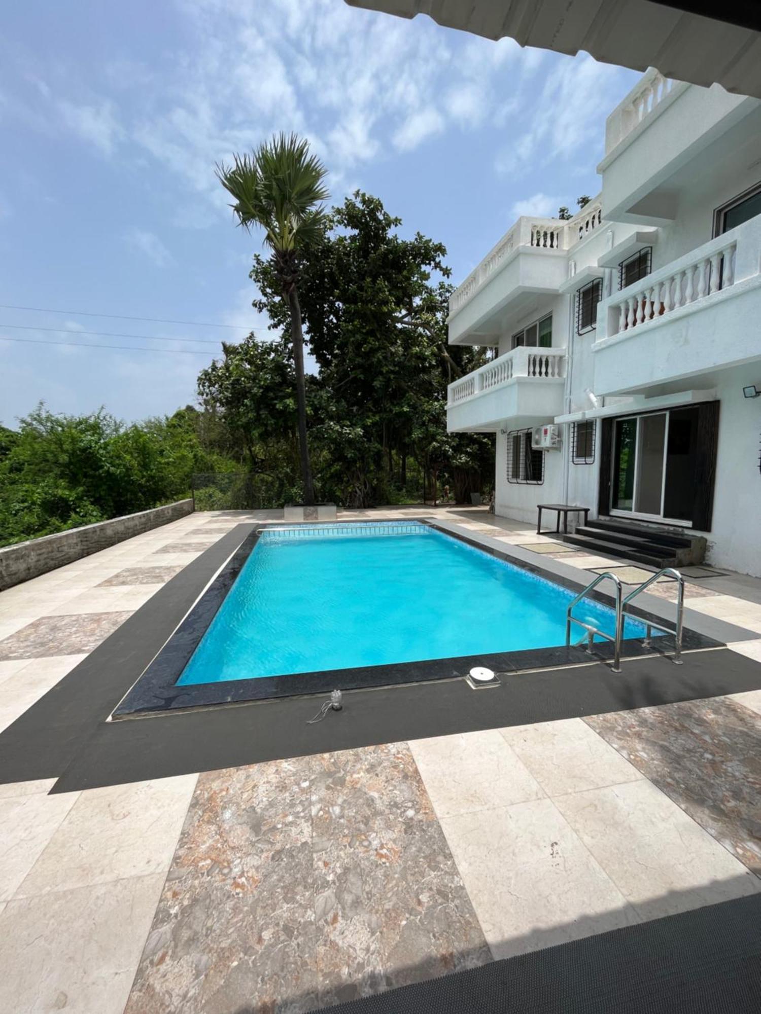Classic Villa Pālghar Εξωτερικό φωτογραφία