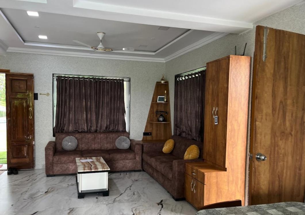 Classic Villa Pālghar Εξωτερικό φωτογραφία